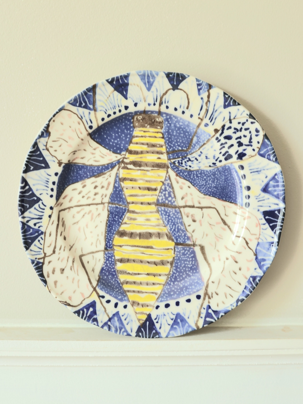 Anthropologie Woodland Picnic 8" Bee Plate